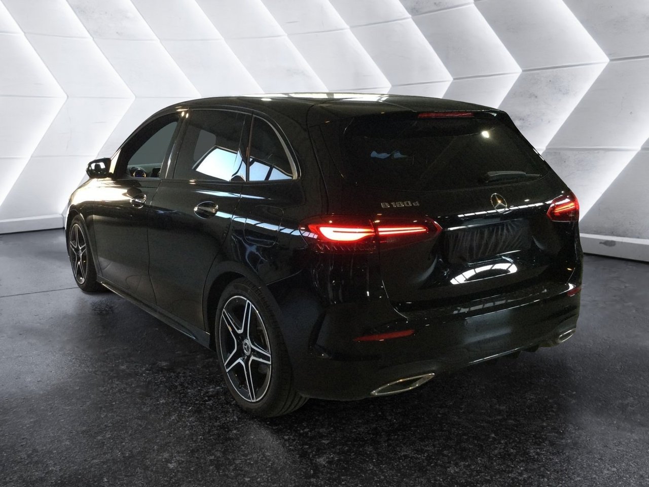 B 180 d AMG Line Advanced Plus auto - Certified