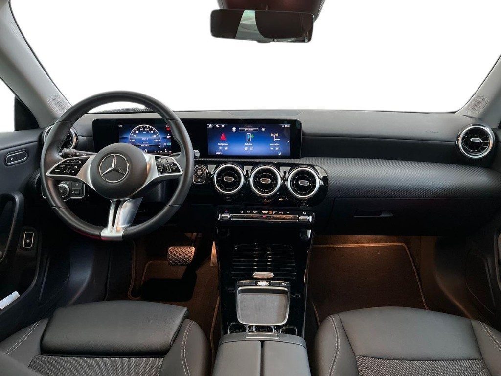 CLA Shooting Brake 180 d Advanced auto - Certified