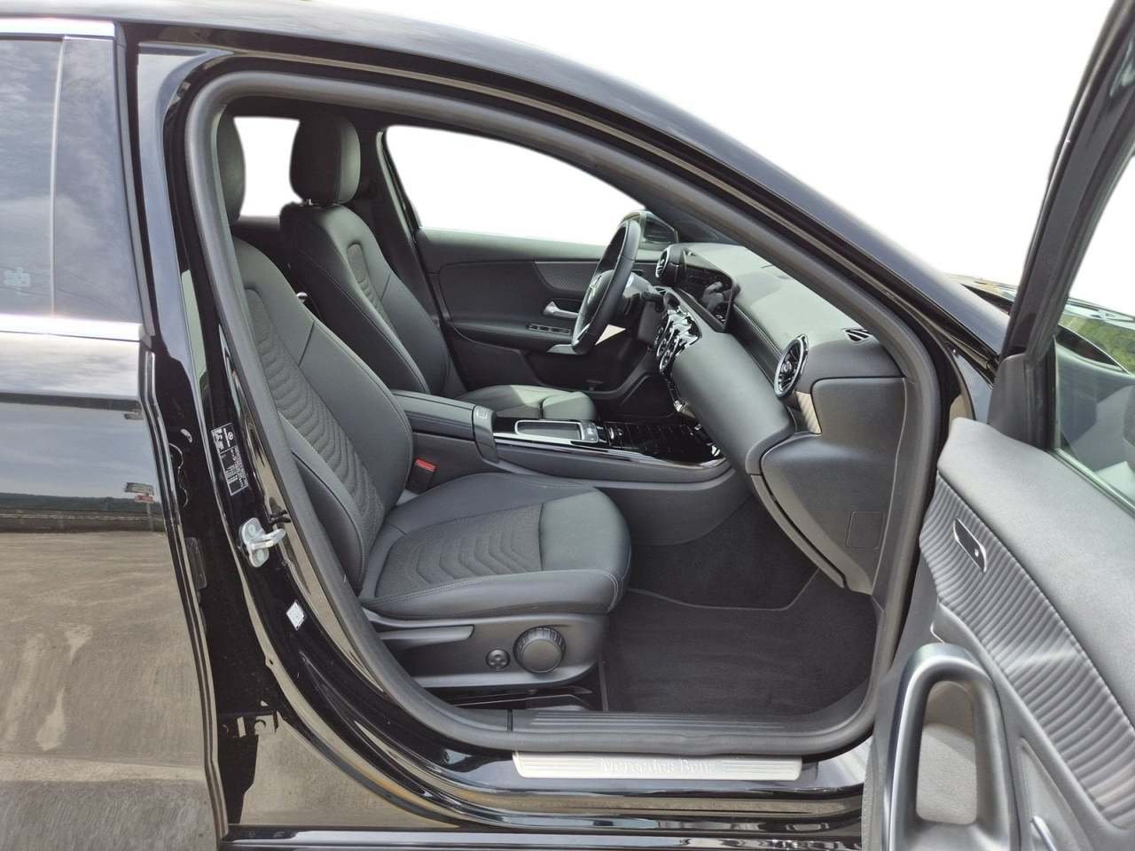 A 180 d Progressive Advanced auto - Certified