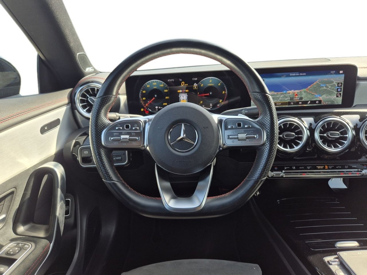 CLA Shooting Brake 200 d Premium auto - Certified