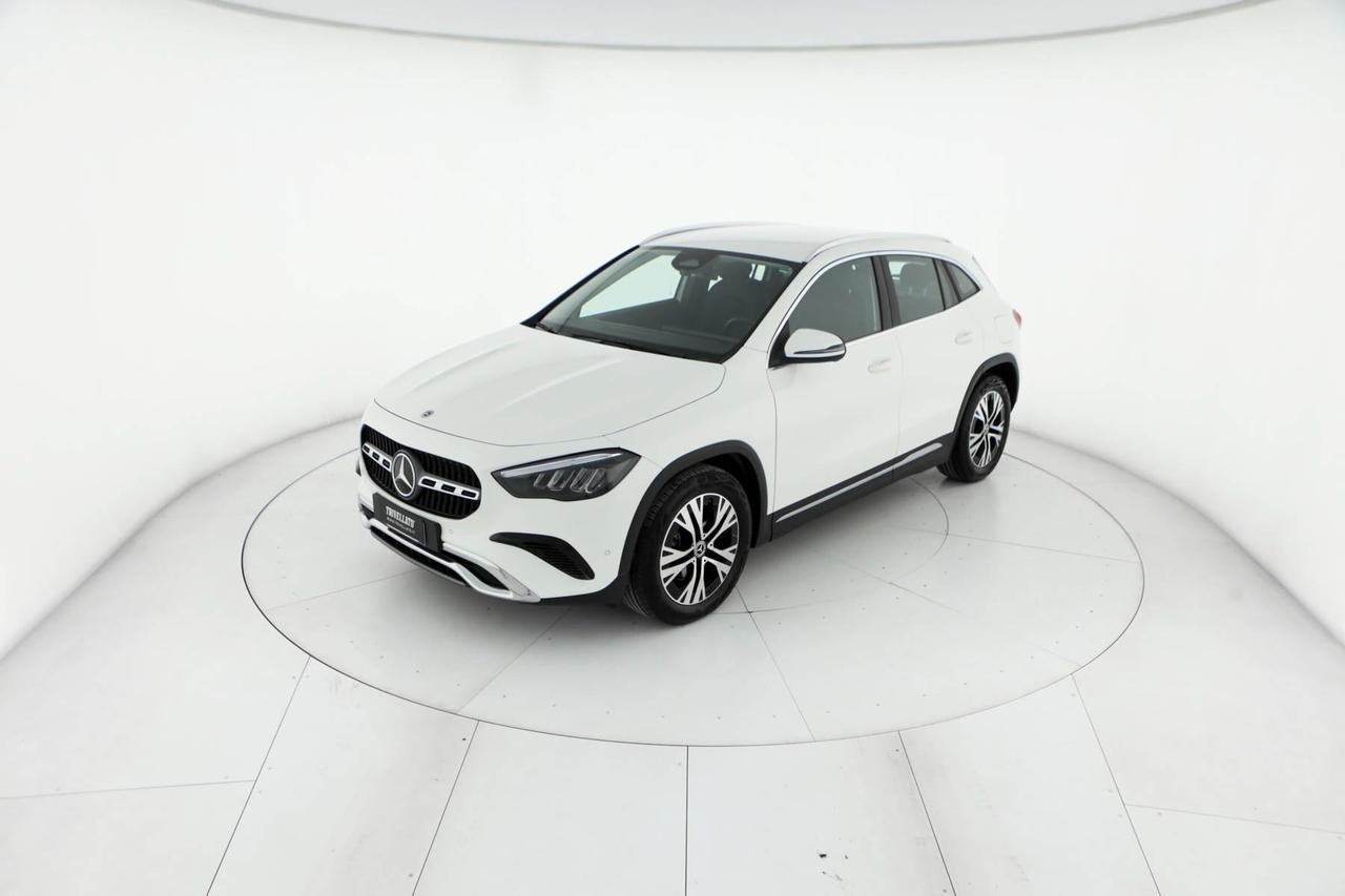 GLA 180 d Progressive Advanced Plus auto - Certified