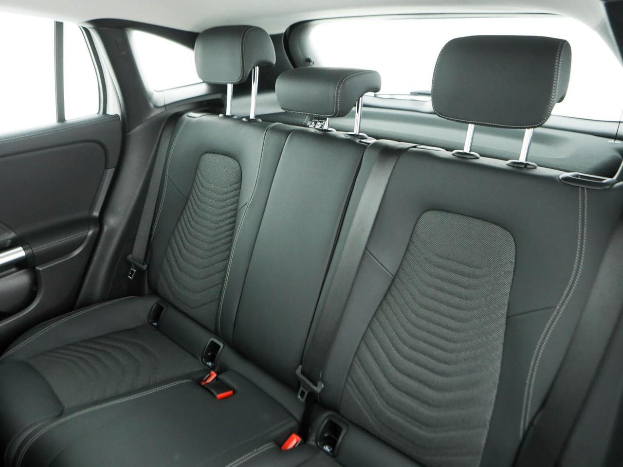 GLA 180 d Progressive Advanced Plus auto - Certified