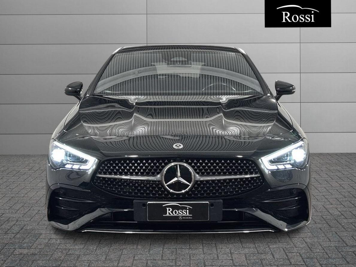 CLA Shooting Brake 200 d Premium auto - Certified