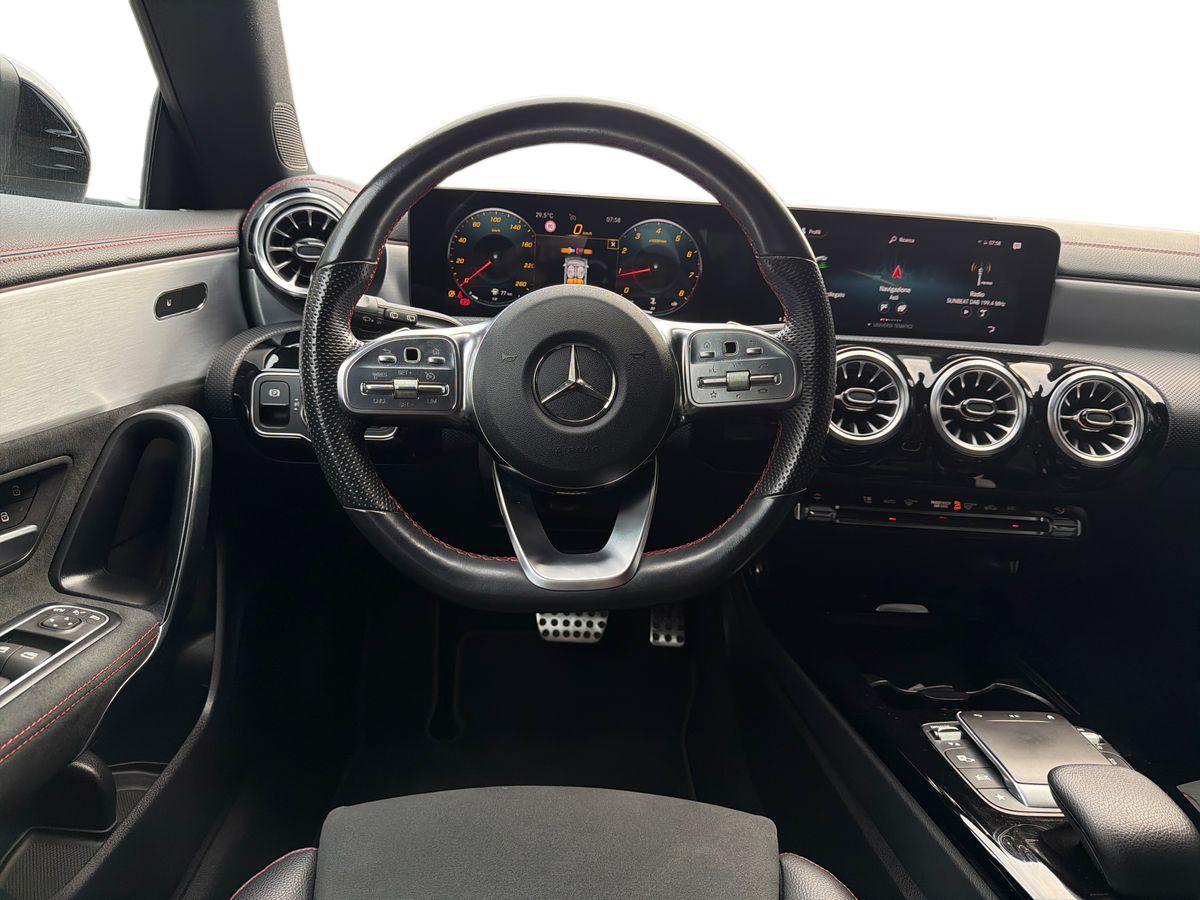 CLA Shooting Brake 200 Premium auto - Certified
