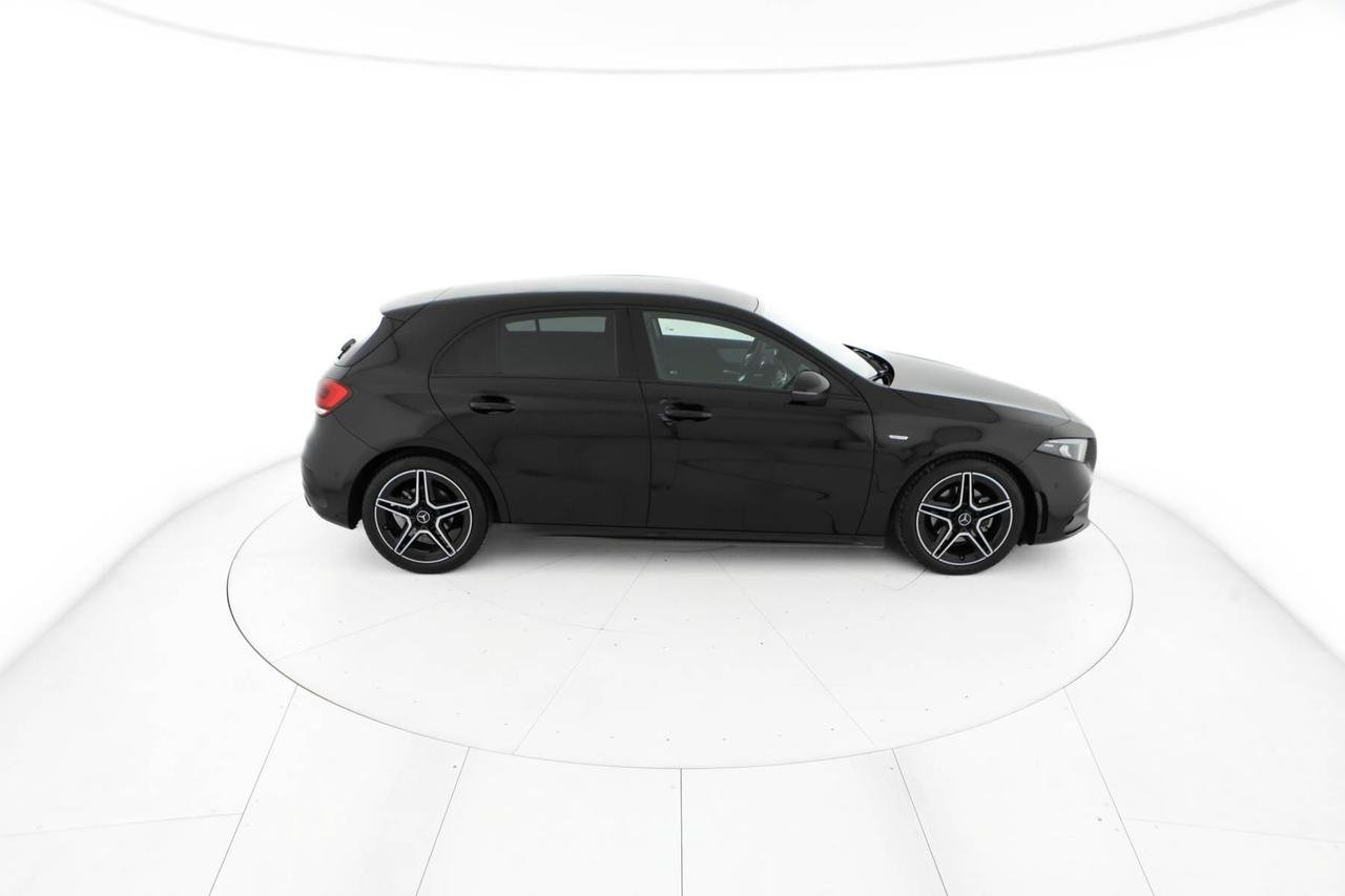 A 180 d Premium Night edition auto - Certified