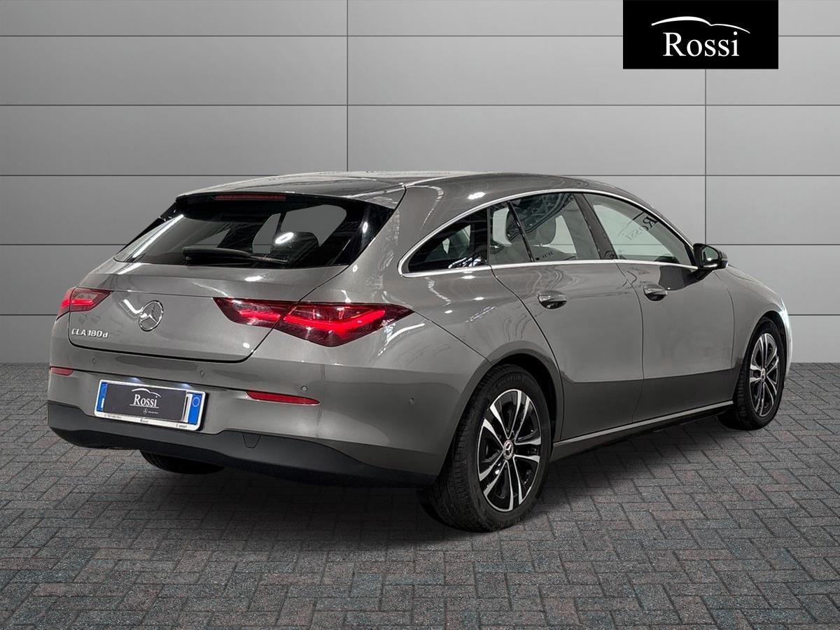 CLA Shooting Brake 180 d Advanced auto - Certified