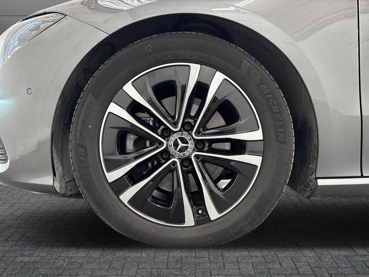 CLA Shooting Brake 180 d Advanced auto - Certified