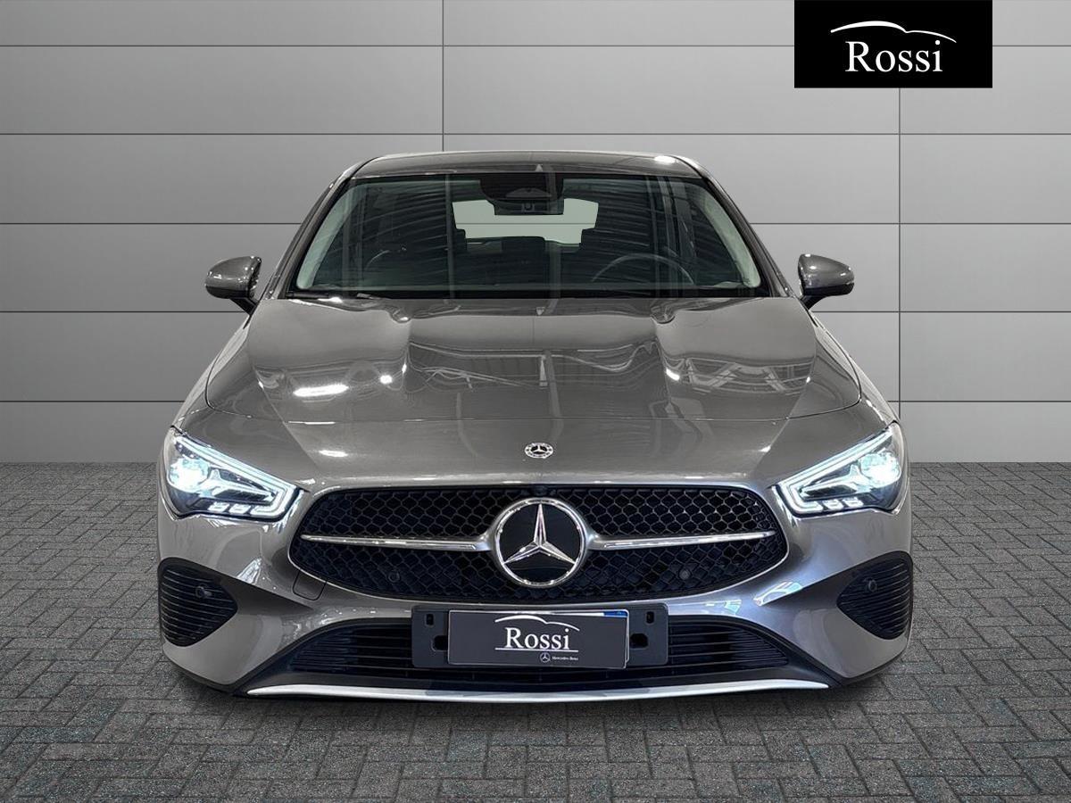 CLA Shooting Brake 180 d Advanced auto - Certified