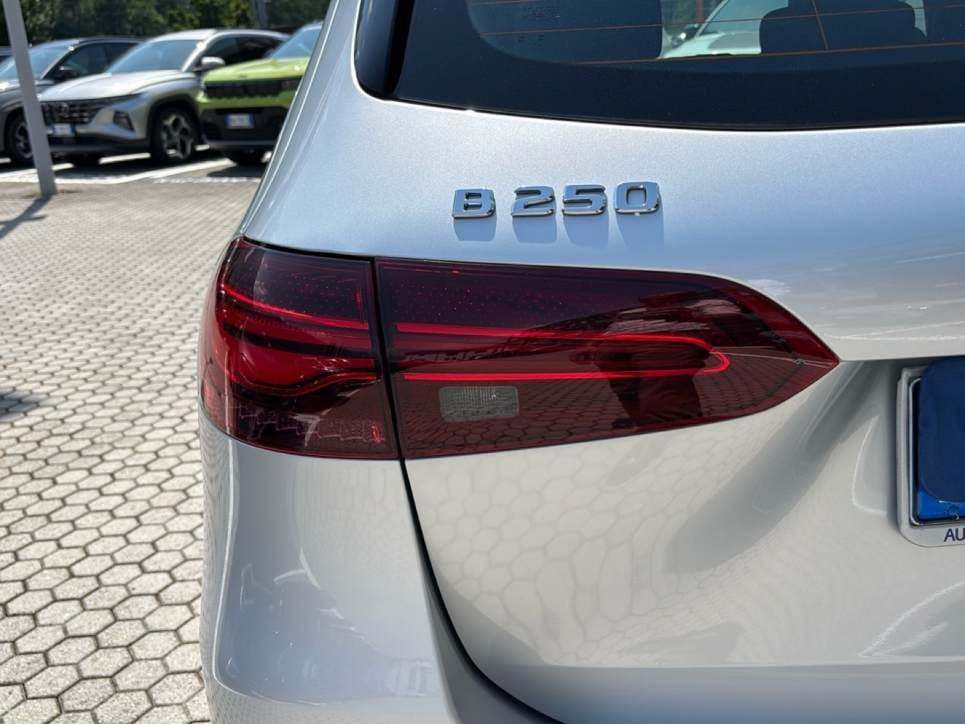 B 250 Progressive Advanced 4matic auto - Certified