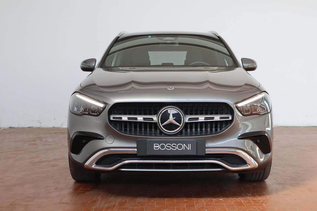 GLA 180 Progressive Advanced auto - Certified