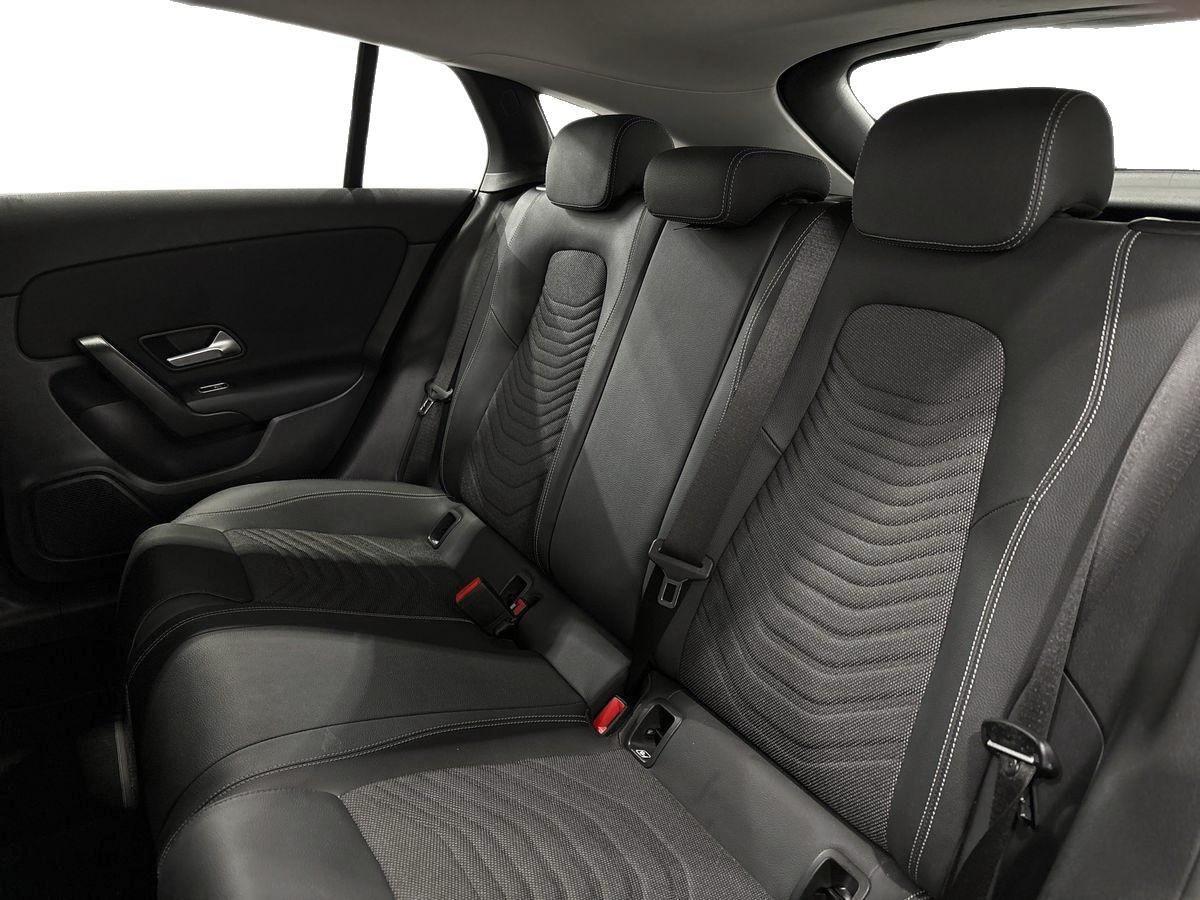 CLA Shooting Brake 180 d Advanced auto - Certified