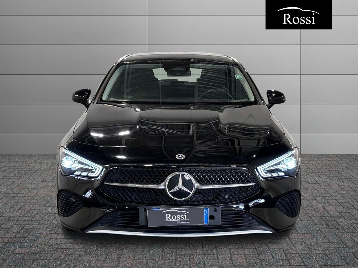 CLA Shooting Brake 180 d Advanced auto - Certified