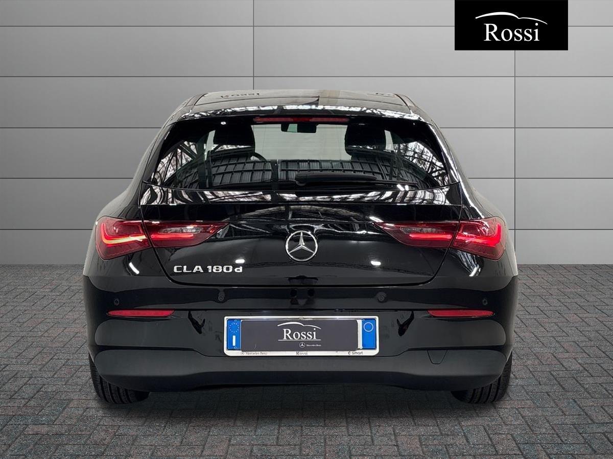 CLA Shooting Brake 180 d Advanced auto - Certified