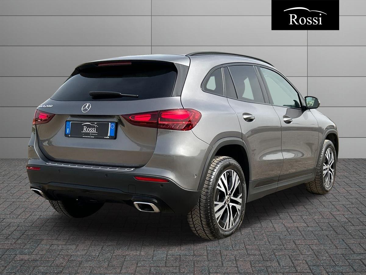 GLA 200 Progressive Advanced Plus auto - Certified