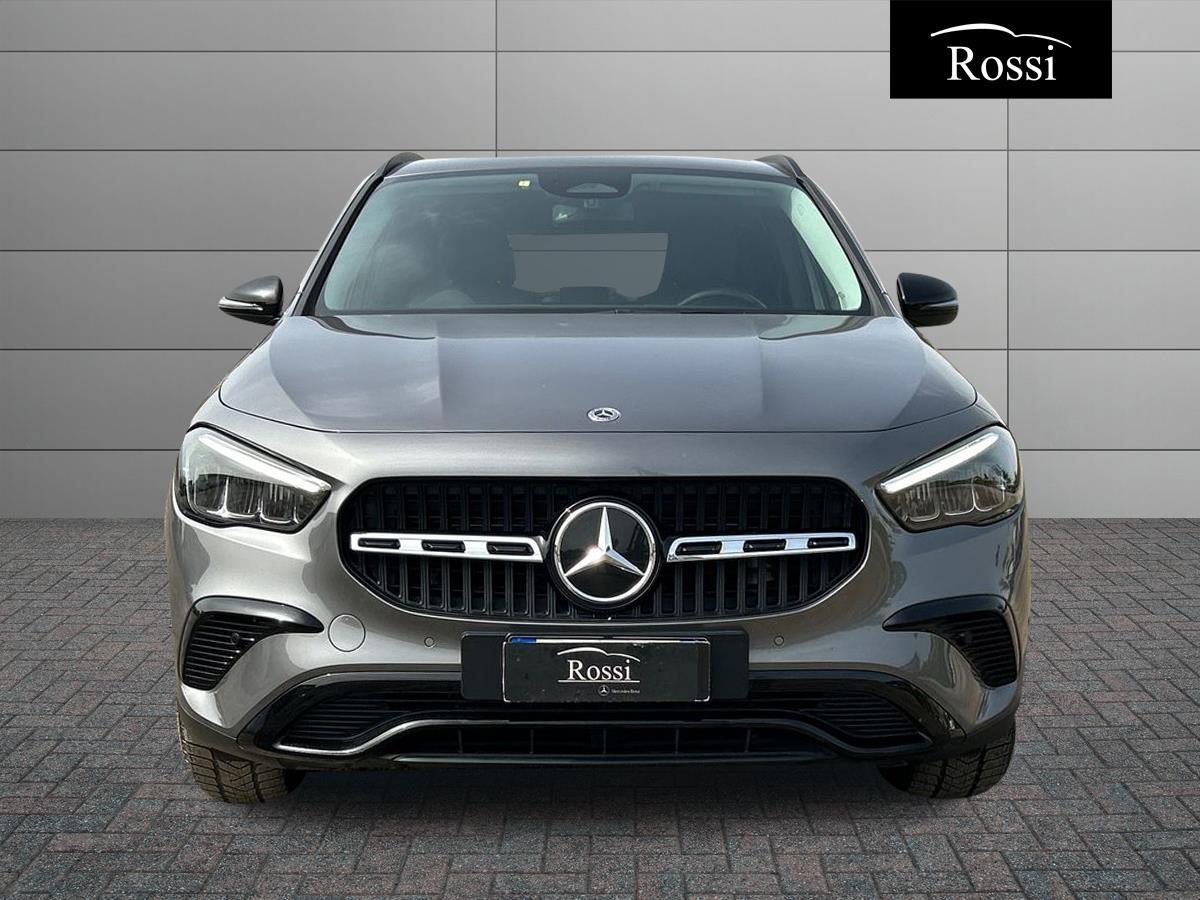 GLA 200 Progressive Advanced Plus auto - Certified