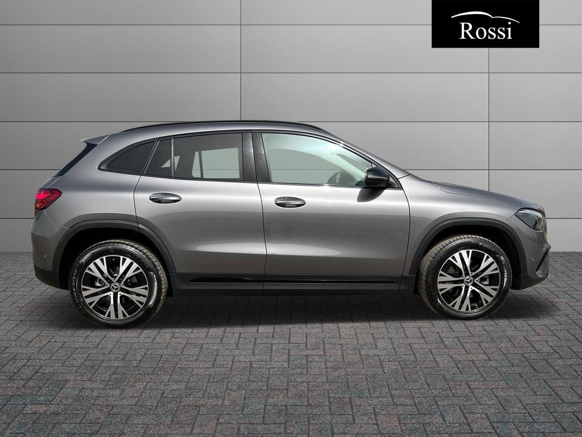 GLA 200 Progressive Advanced Plus auto - Certified