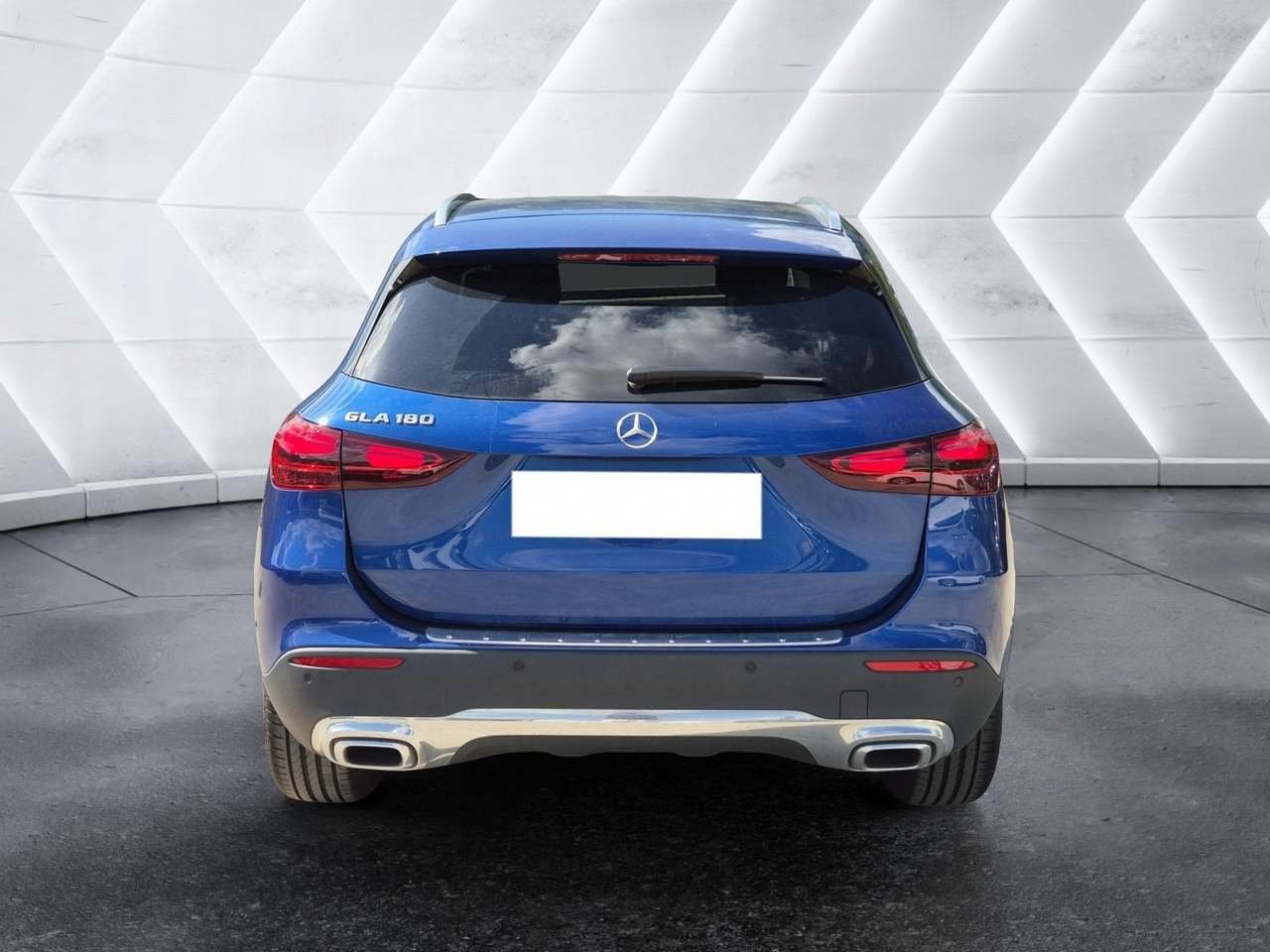 GLA 180 Progressive Advanced auto - Certified