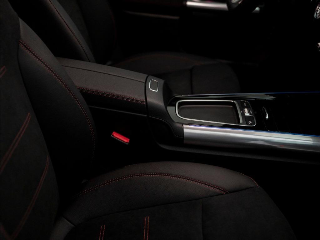 EQA 300 AMG Line Advanced 4matic - Certified