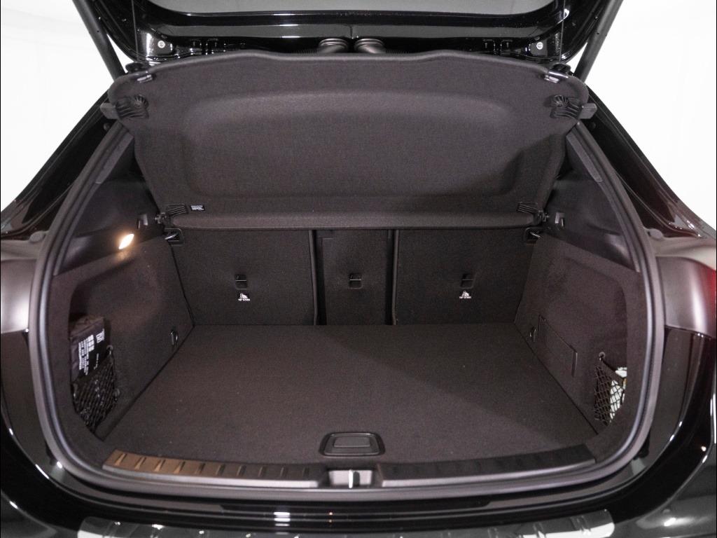 EQA 300 AMG Line Advanced 4matic - Certified