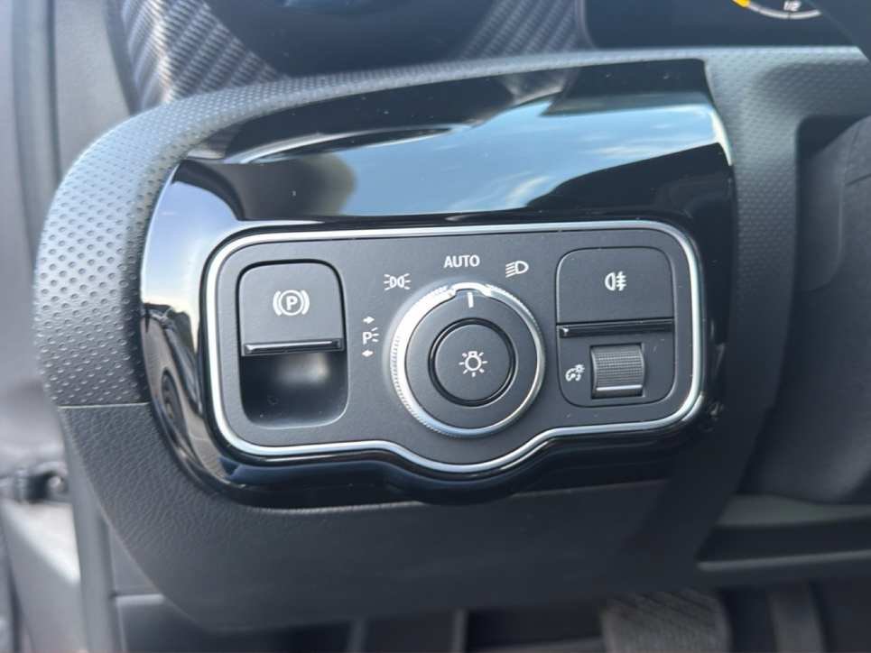 A 180 d Progressive Advanced auto - Certified