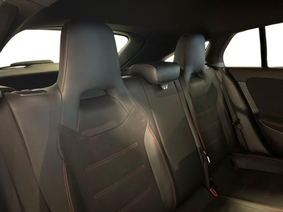 CLA Shooting Brake 180 d Premium auto - Certified