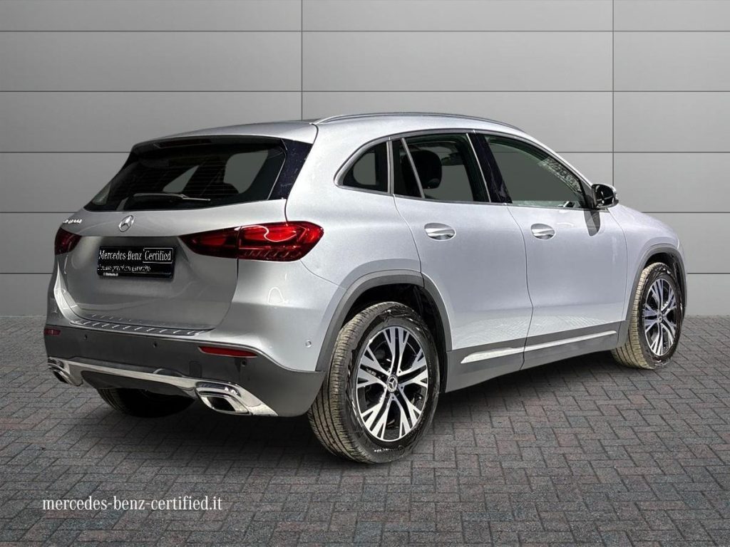 GLA 180 d Progressive Advanced auto - Certified