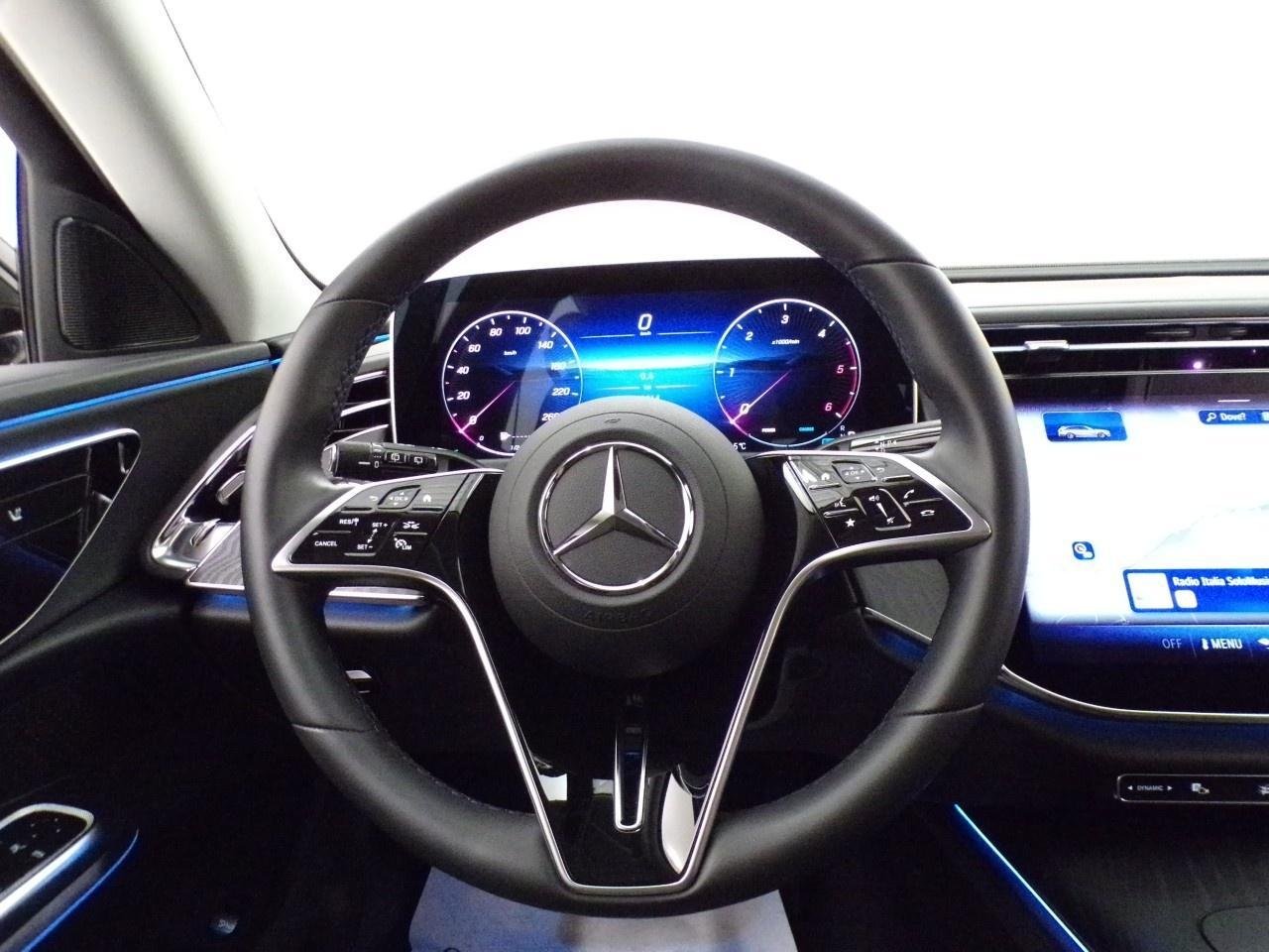 E SW 200 d Advanced auto - Certified