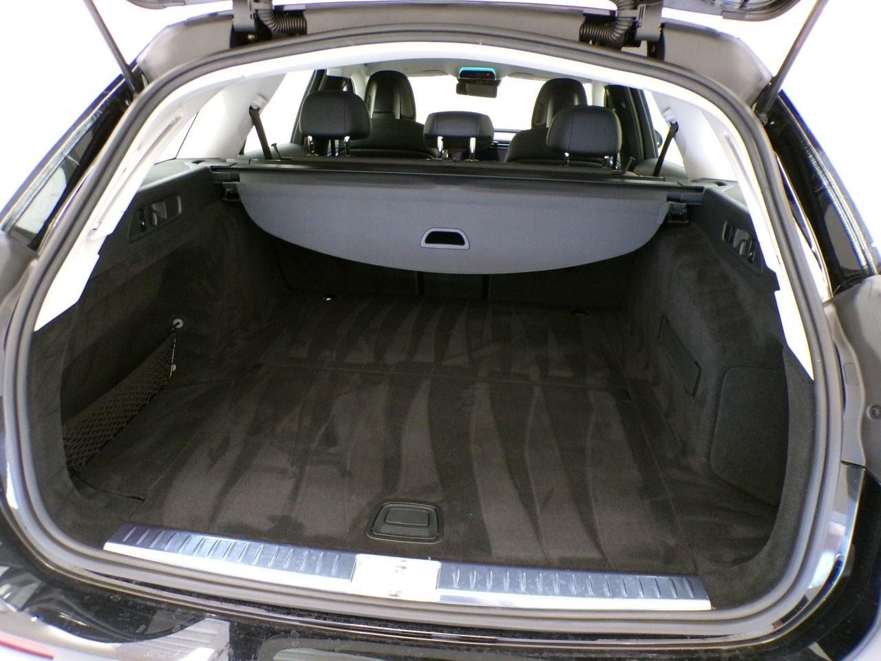 E SW 200 d Advanced auto - Certified