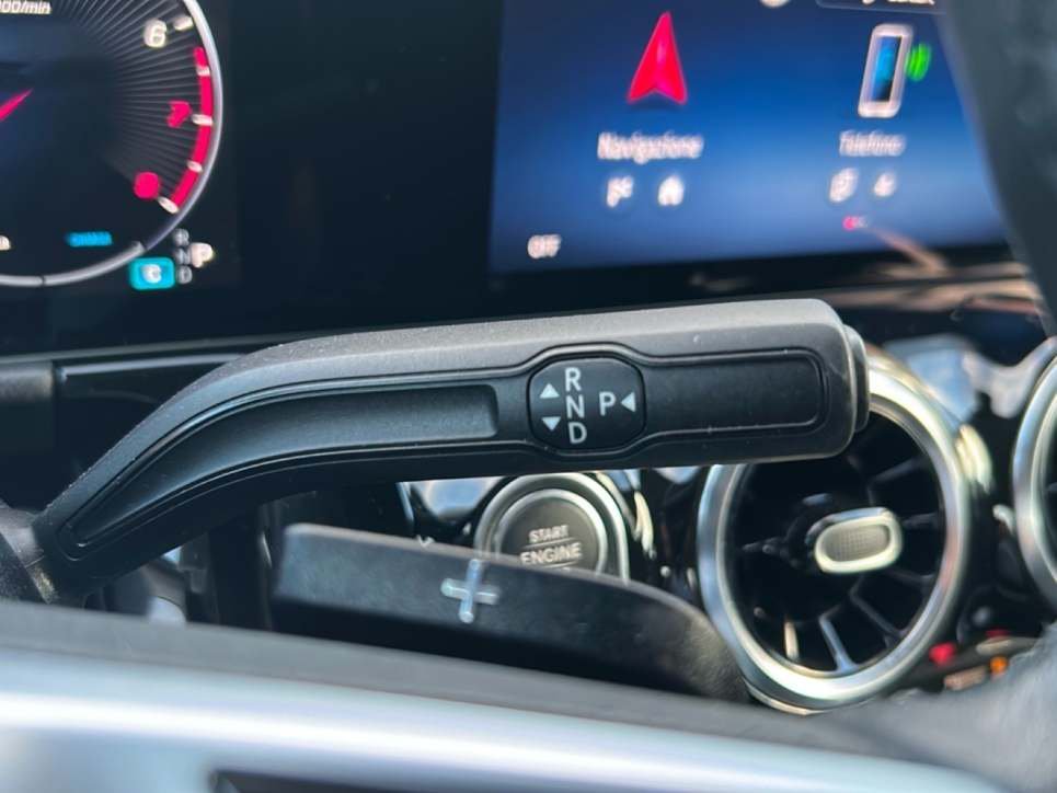 B 180 Progressive Advanced auto - Certified