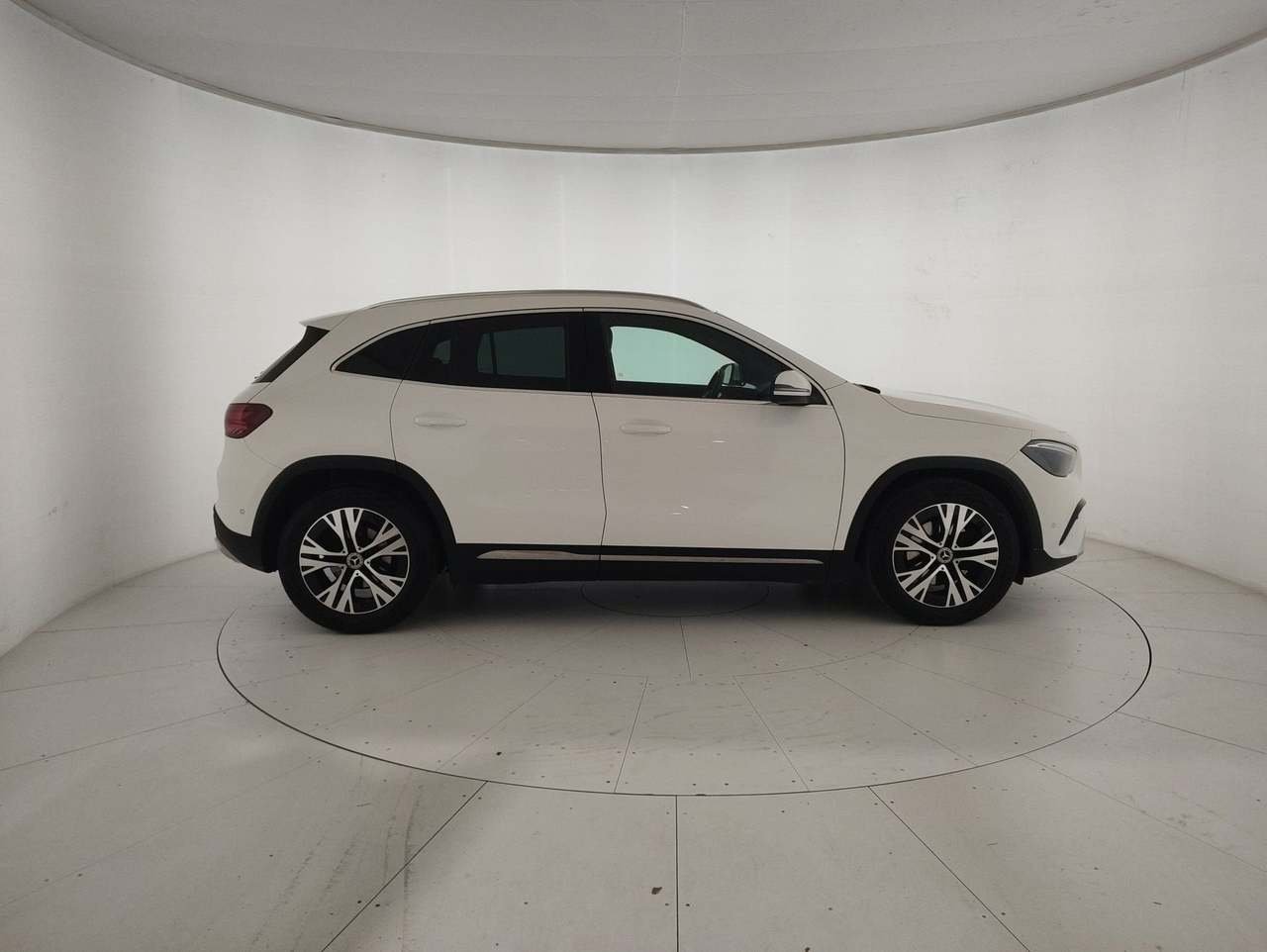 GLA 200 d Progressive Advanced auto - Certified