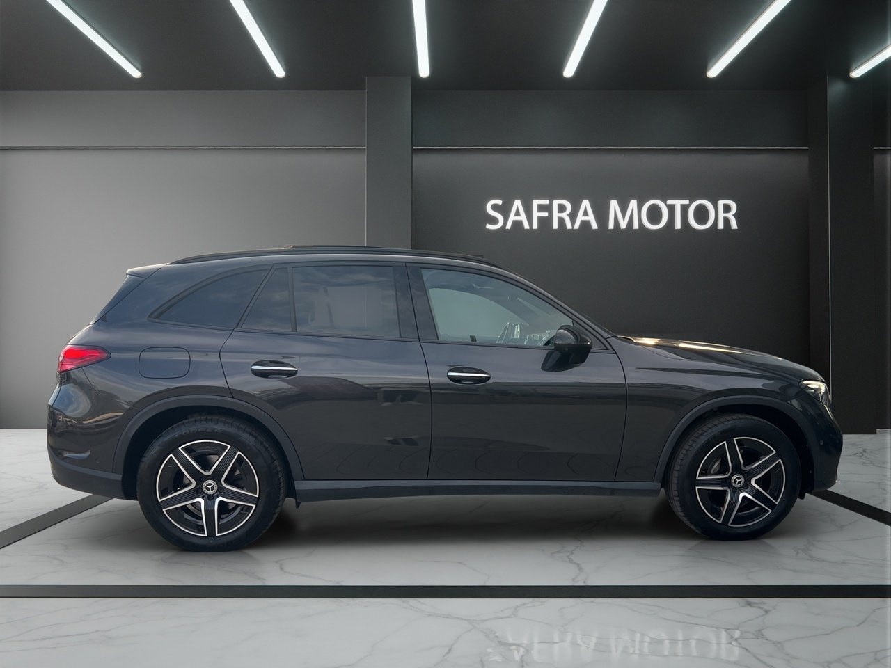 GLC 220 d AMG Line Premium Plus 4matic auto - Certified