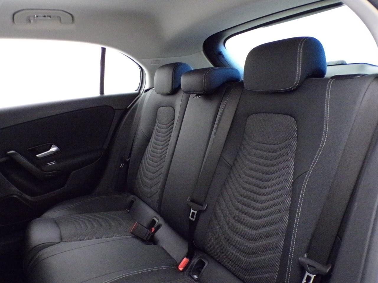 A 180 d Advanced auto - Certified