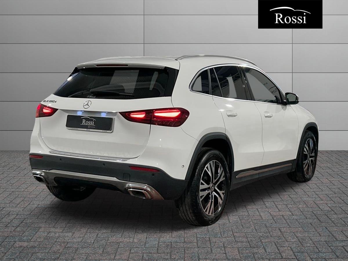GLA 180 d Progressive Advanced auto - Certified
