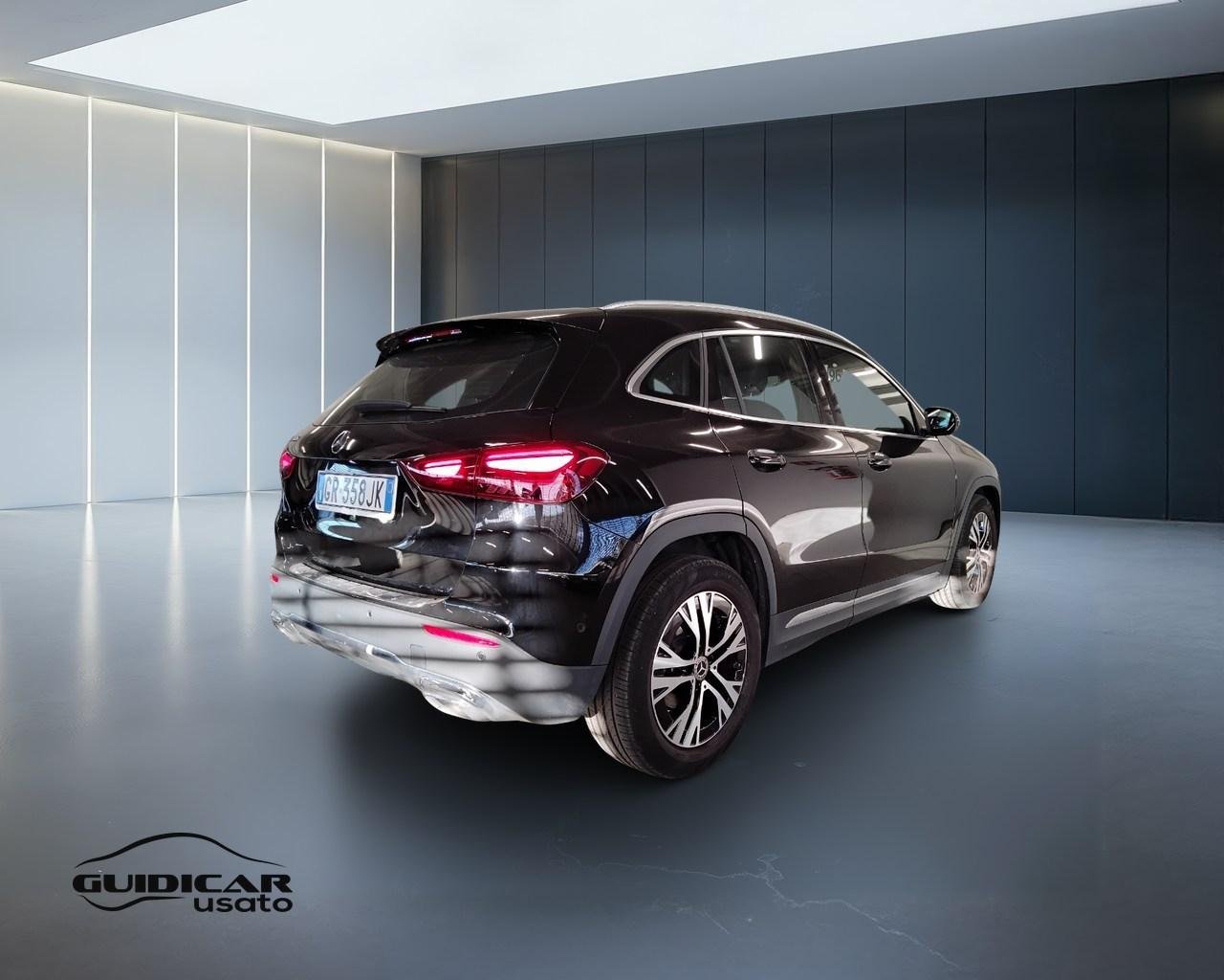 GLA 180 Progressive Advanced auto - Certified